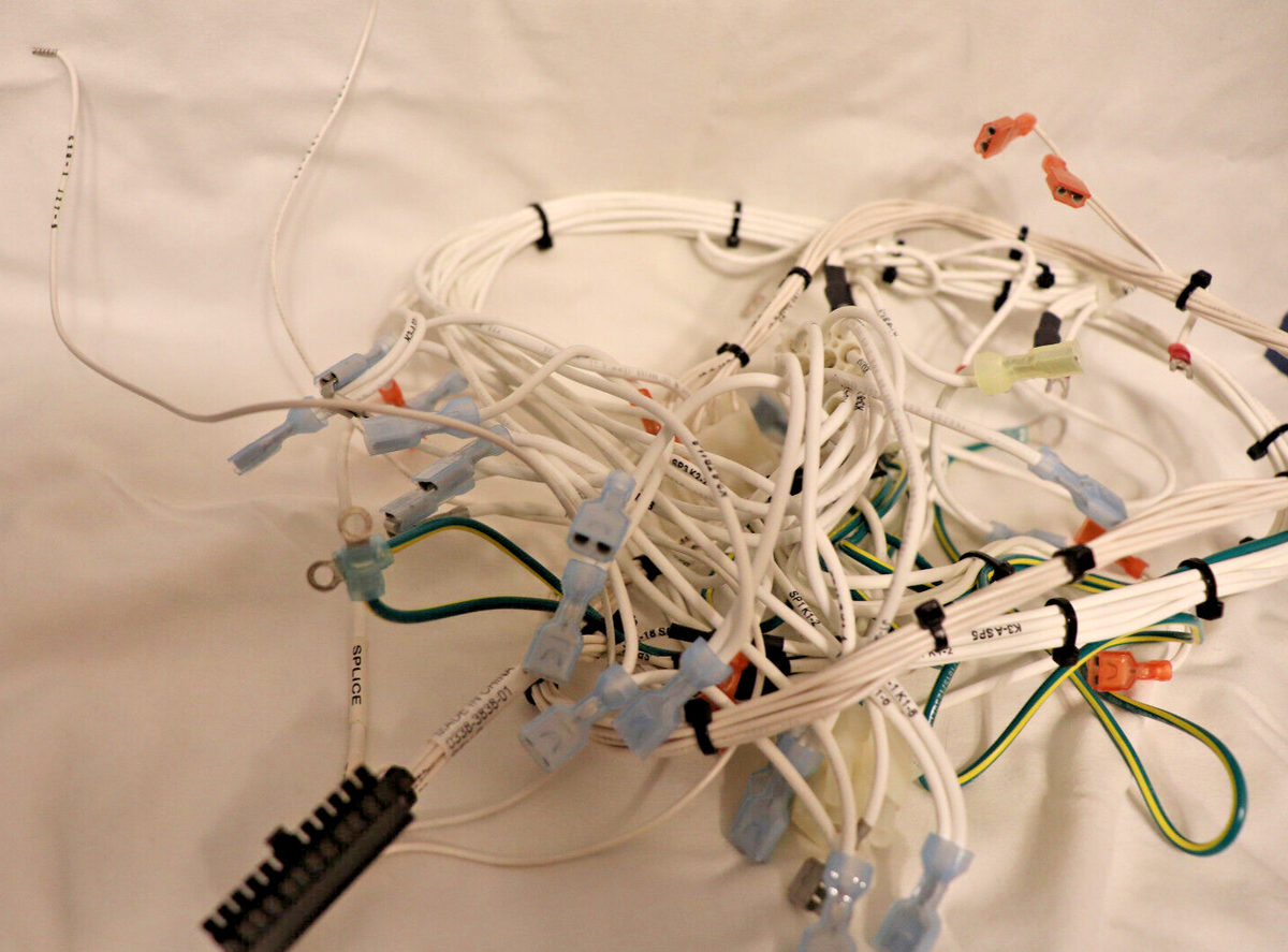 空中配線、ダウンオクターバー　ナスカ 338-3838-01 Cummins Onan Wiring Harness Transfer Switch Door Panel