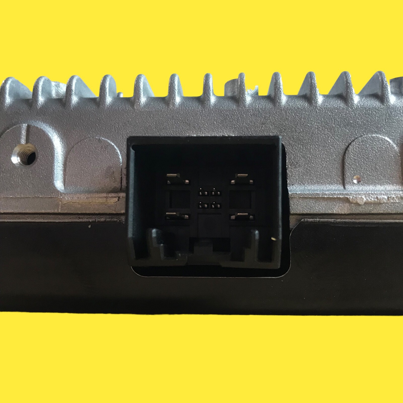 20142022 Jeep Cherokee Power Inverter Module Control Unit 56029609AB