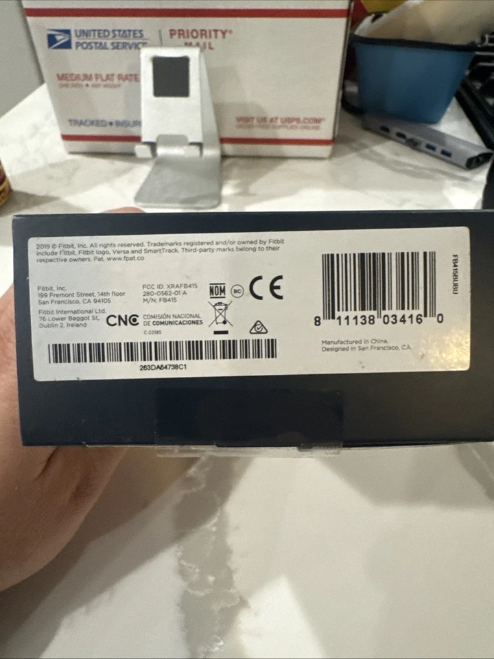 Трекер активности Fitbit Versa Lite Edition, один размер - синий  - Изображение 3 из 3