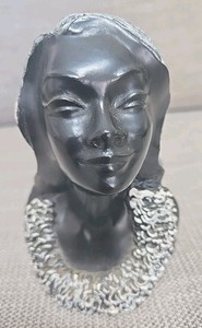 Leialoha Figure, Black Coral Head, Vintage