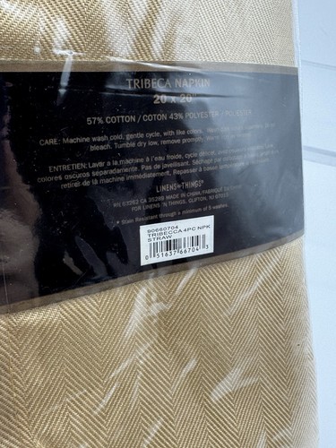 New Set Of 4 Tribeca Linens N Things Straw Color Chevron Napkins Stain Resistant - Picture 3 of 7