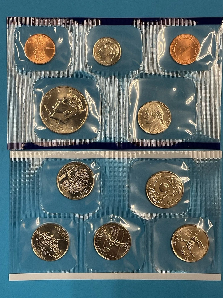 1999 P&D U.S. Mint Uncirculated 18-Coin Set - Image 2 of 4
