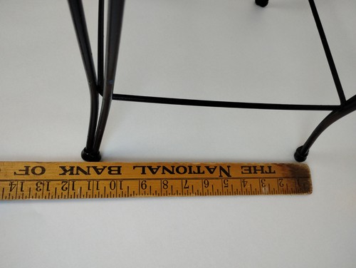 Sedia sgabello vanità metallo Hollywood Regency anni 70 alta 17" ferro battuto rotolo - Foto 14 di 23