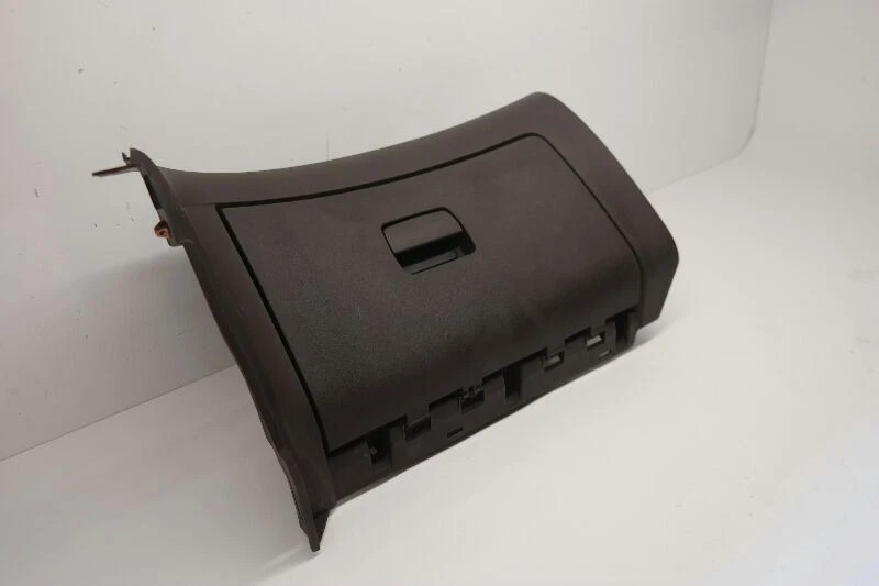Chevrolet Malibu 2008-2012 guantera gris Foto 4 de 4