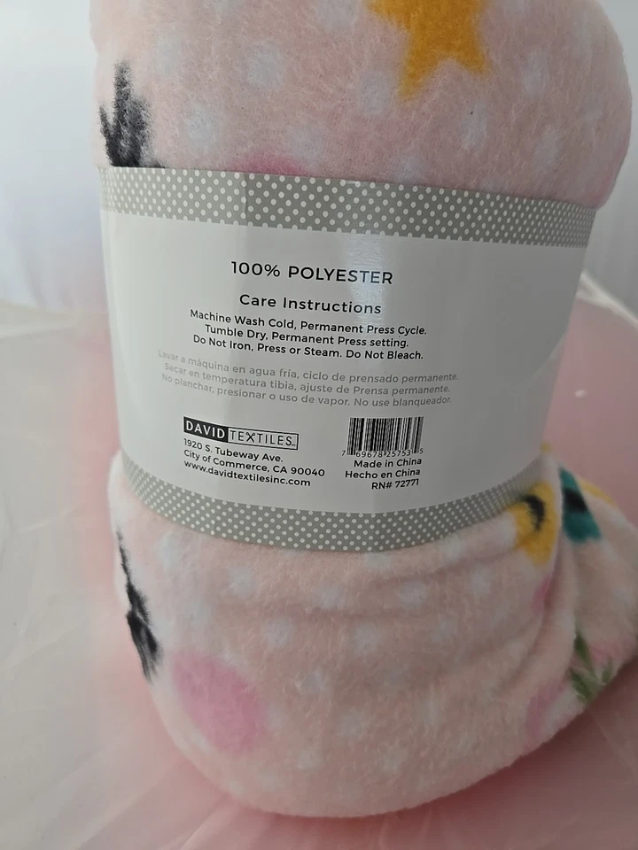 58" x 1.5 yard Lux Anti-pill Fleece Precut Unicorns Flowers DIY Blanket Craft - Image 2 of 4