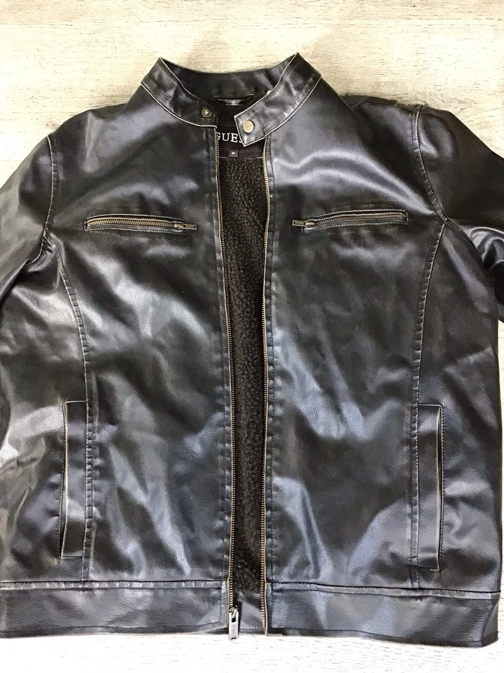 Chaqueta deportiva Guess de cuero sintético marrón para hombre, talla mediana Foto 3 de 4