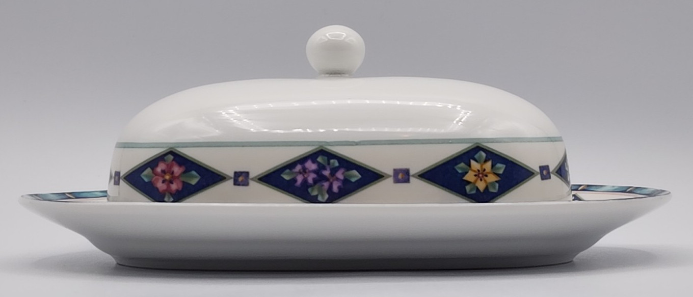 Pfaltzgraff Crystalflora Covered Butter Dish
