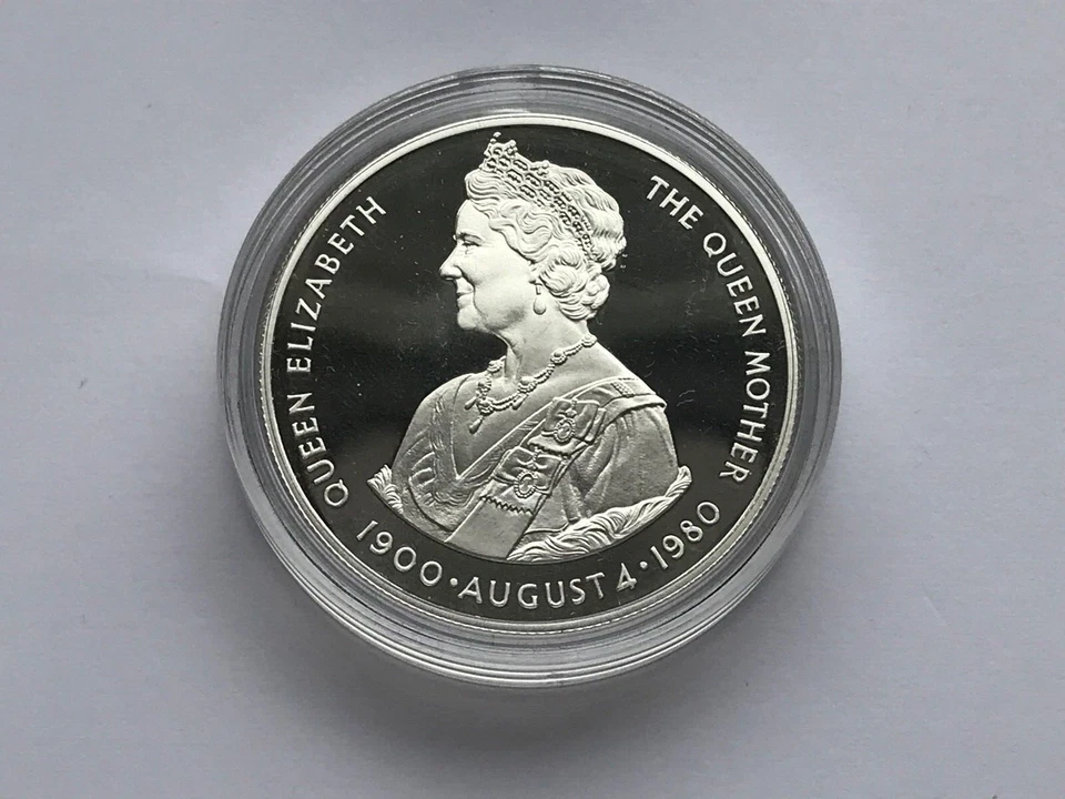 1980 FALKLAND ISLANDS SILVER PROOF QUEEN MOTHER FIFTY 50 PENCE COIN - Image 3 of 4