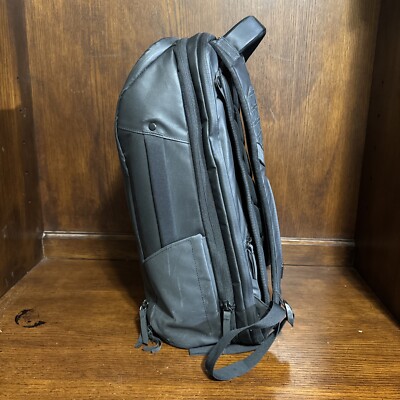 NOMATIC／TRAVEL PACK V2 Amazon.com: NOMATIC Travel Pack - 20L Water Resistant Laptop