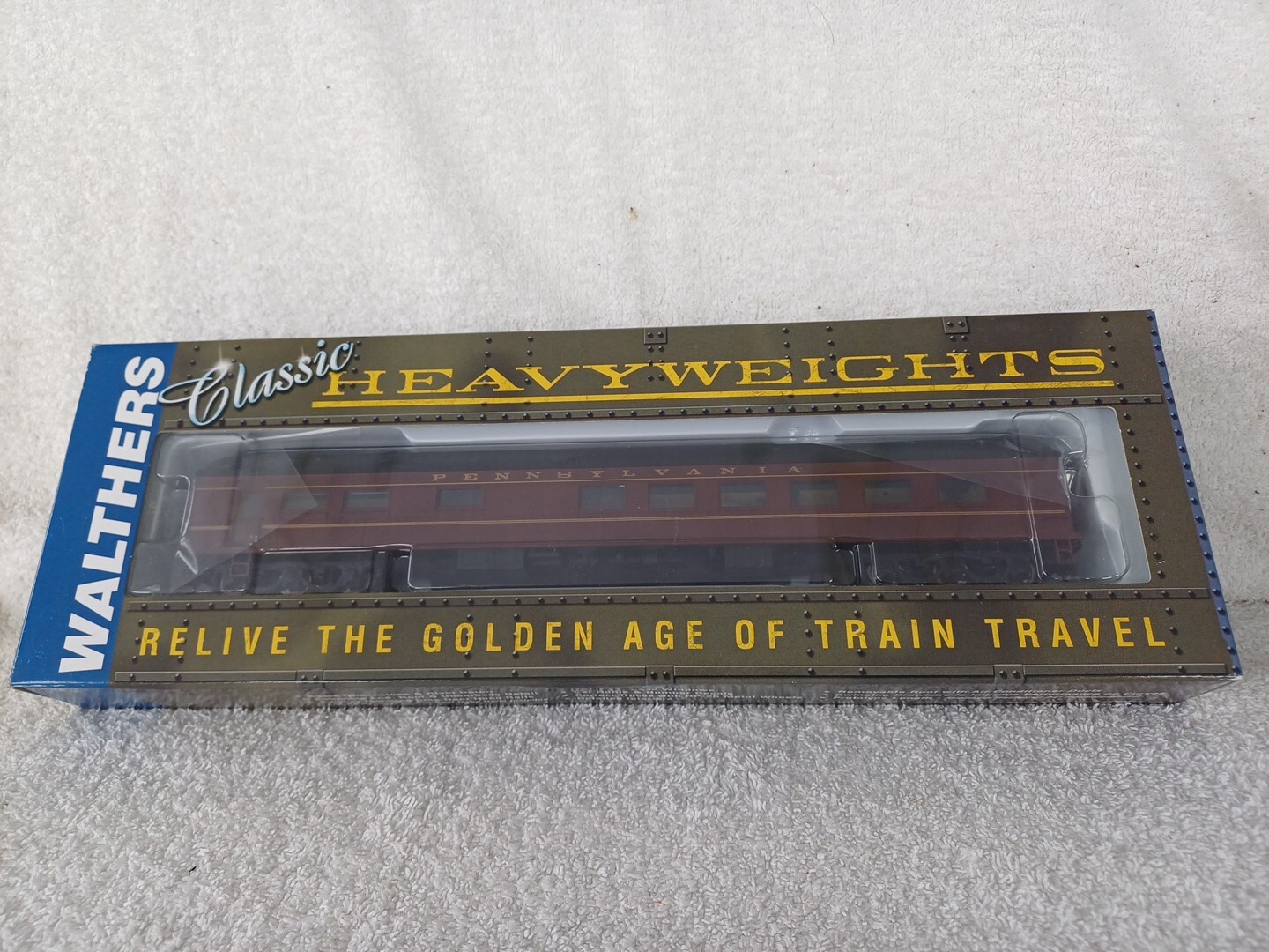 Walthers 932-10154 HO Gauge Scale Pennsylvania RR Heavyweight Diner Car