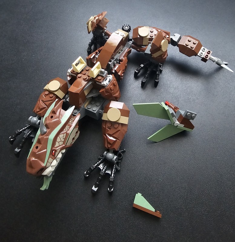 LEGO Ninjago Earth Dragon 2509 JUST Dragon  No Box Missing Some Pieces. See Pics