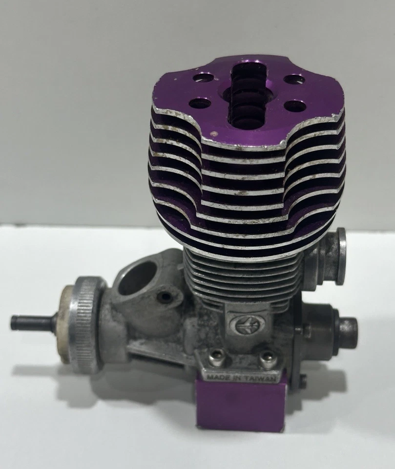 Motor de coche de radiocontrol Schumacher Fusion/Menace/XTR 21 Pro-21R (3,5 cc) Foto 3 de 4