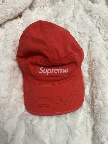 Casquette de camp en sergé chino lavé Supreme (SS21) rouge