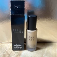 Bobbi Brown Golden Neutral 4.75 Skin LONG-WEAR Weightless Foundation  1oz / 30ml