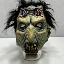 Vintage 2001 Paper Magic Group Mask Halloween Monster Shocker Big Teeth Scary
