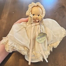8" Vintage 40s Adorable Eugenia Baby doll Co Enamel composition New York