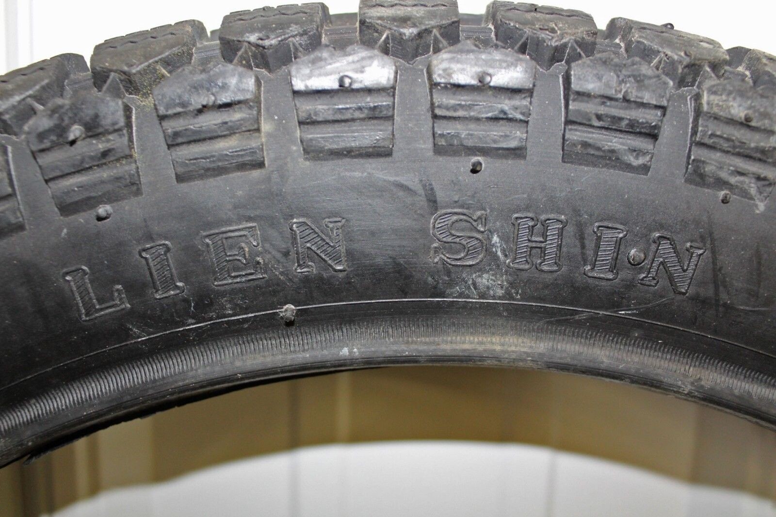 NOS LIEN SHIN 3.00-17 Motorcycle ON/OFF Road Tire Dirt Bike Traction Tread MotoX