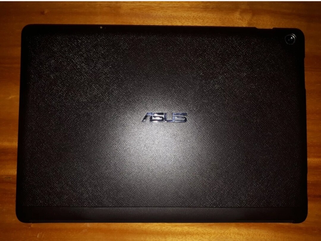 ASUS ZenPad 10 Z300M 16GB, Wi-Fi, 10.1 inch - Black + bundle