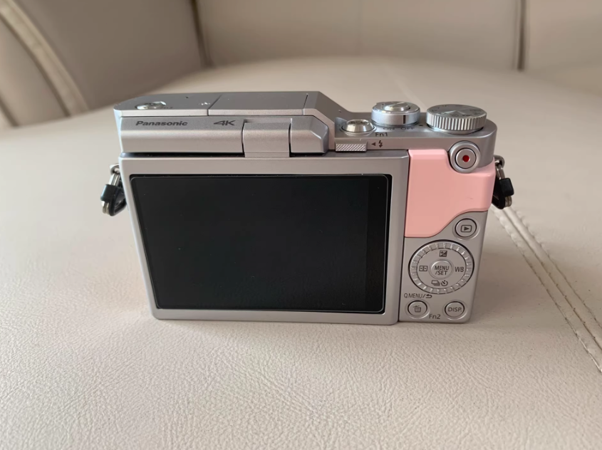 Panasonic LUMIX DC-GF9 Camcorder Compact with 12-32 Lens Suitable