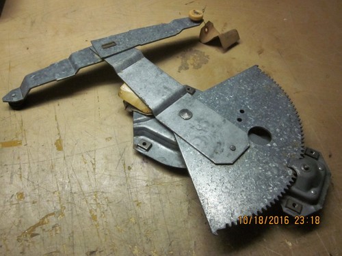 1974-76 CHRYSLER CORP. WINDOW REGULATOR NOS - Picture 4 of 4