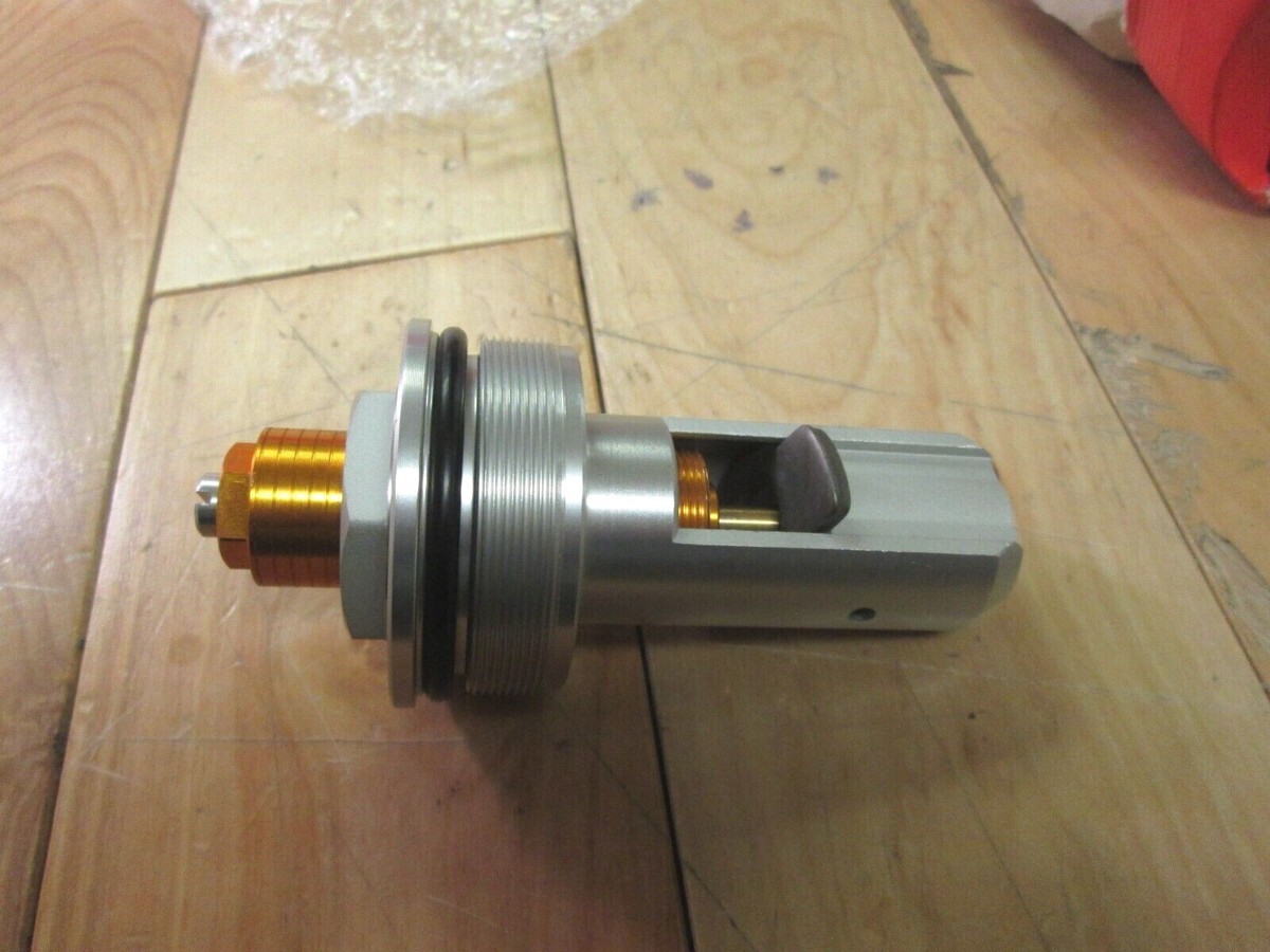 YAMAHA OEM NEW FRONT FORK ADJUSTER CAP - 2002-03 R1 / 5PW-23111-00