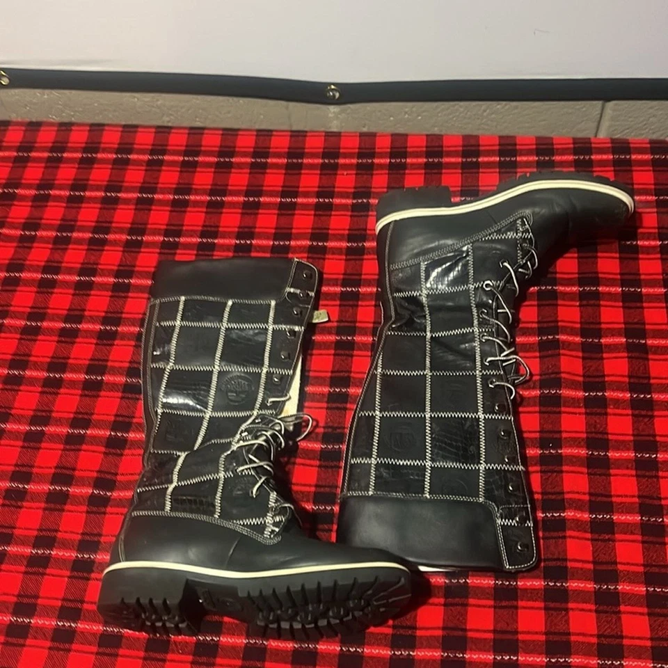 Botas Timberland con cordones hasta la rodilla ligeramente usadas Foto 2 de 4