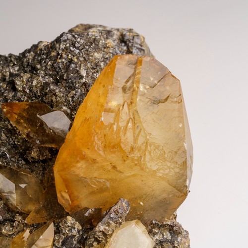 Twinned Golden Calcite Crystal from Elmwood Mine, Tennessee (211.4 grams) - Picture 5 of 6