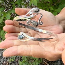 Handcrafted Arm Cuff Bracelet Armlet Armband With Stones