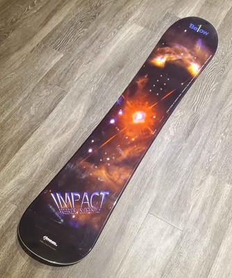 Below Slopestyle Snowboard 156cm – All Mountain – Unique NASA Below Slopestyle Snowboard 156cm – All Mountain – Unique NASA