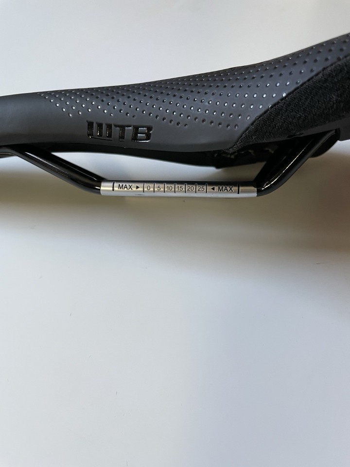 Selle WTB Volt Narrow Cromoly – Largeur 150mm, Rail Cromoly, Microfibre, Confortant