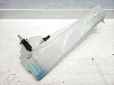2010-2016 Cadillac Srx Windshield Washer Reservoir Wo Headlamp Oem 2010-2016 Cadillac Srx Windshield Washer Reservoir Wo Headlamp Oem