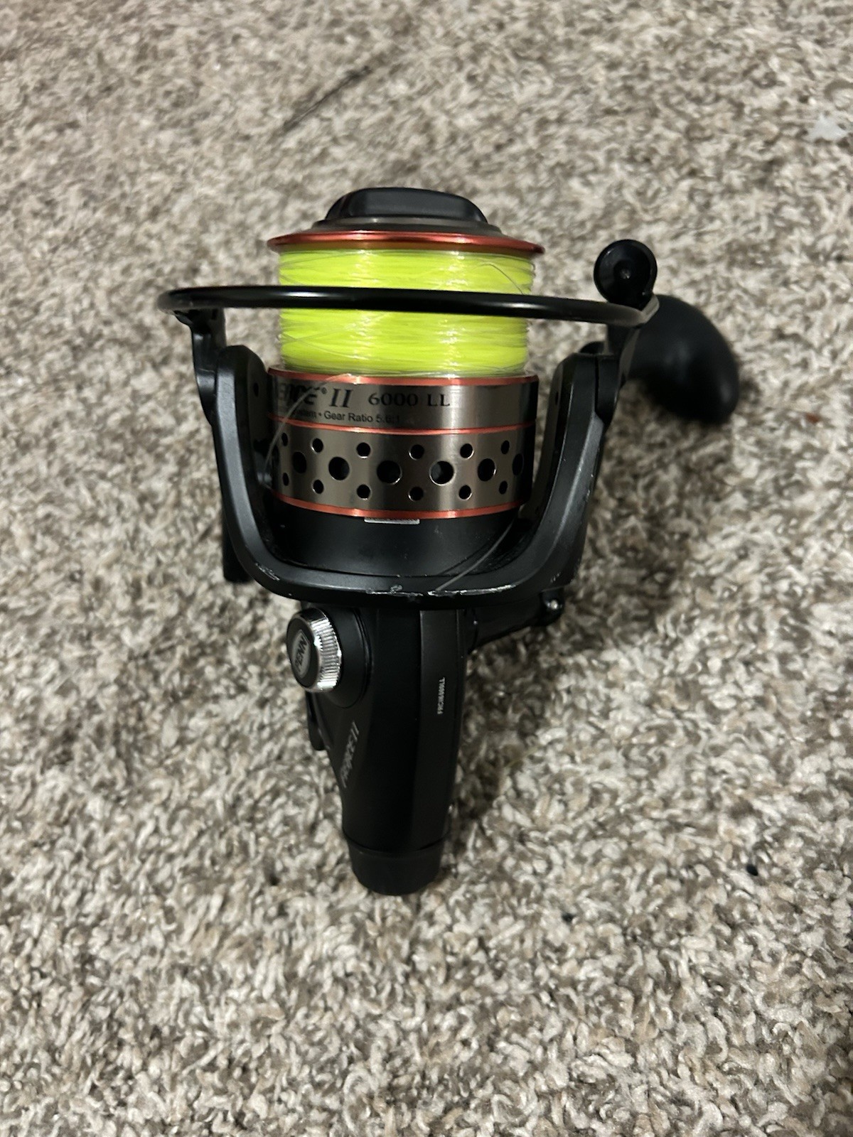 Penn Fierce II 6000 FRCII6000 Spinning Fishing Reel - smooth