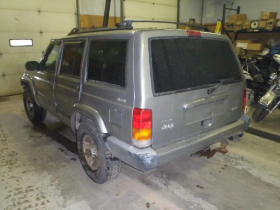 Used Front Right Door Glass Front fits: 2000 Jeep Cherokee 4 Dr Front Right Grad Foto 4 de 4