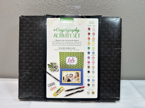 Crayola Signature Crayoligraphy Hand Lettering Art Set - Picture 3 of 9
