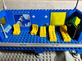 LEGO Beta I Command Base (6970) Classic Space Set, Vintage, Minifigures