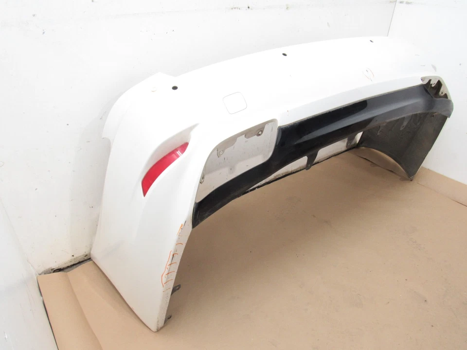 Cubierta del panel del parachoques trasero Lexus LS460 2016 13-17; Foto 4 de 4