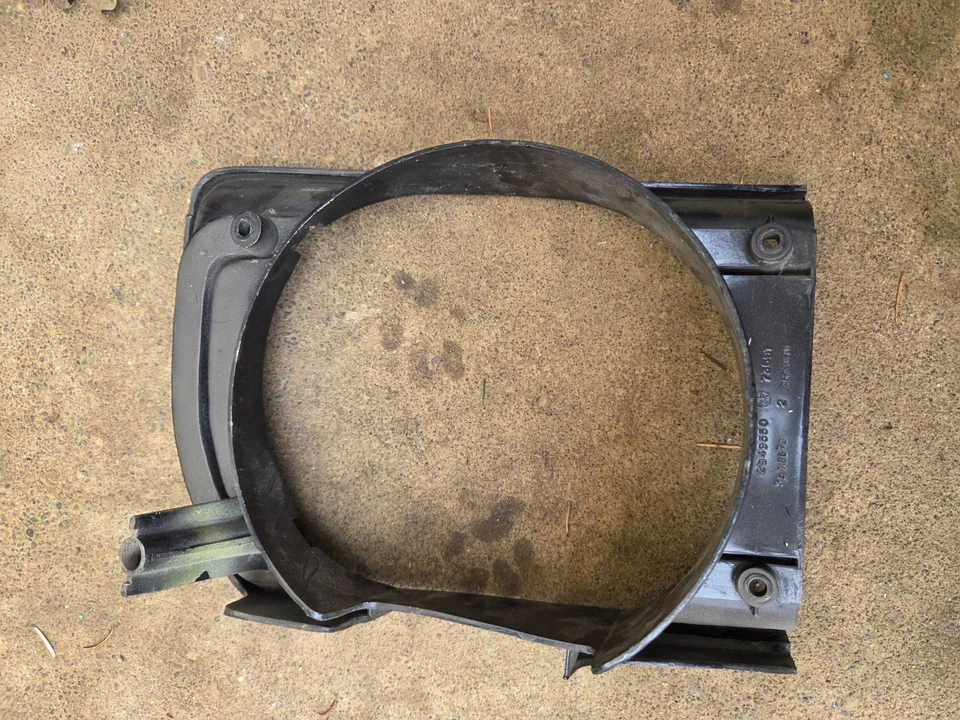 Dodge Dart Demon Rh 1970 71 faros bisel puerta cubierta moldura Mopar 2949550 Foto 3 de 3