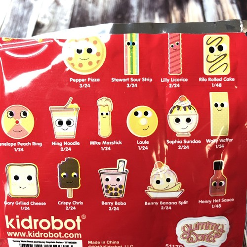 Kidrobot Yummy World Sweet & Savory Keychain - CRISPY CHRIS - Picture 10 of 10