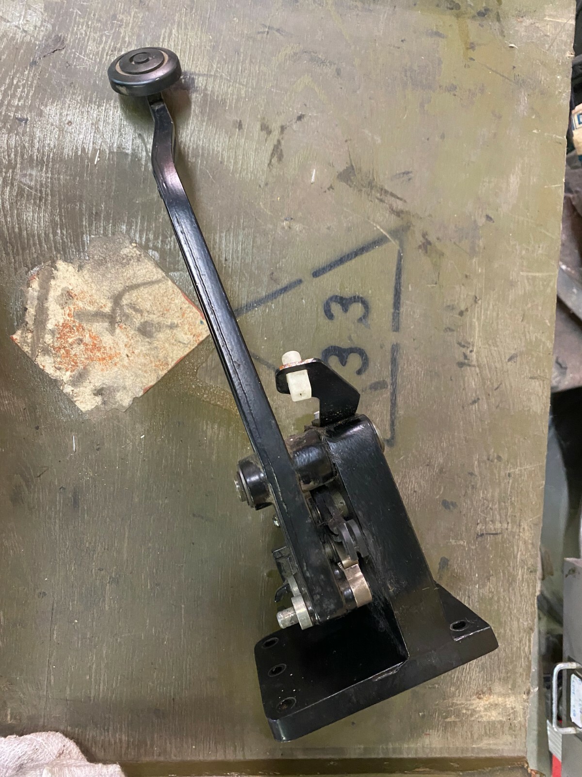 ROLLS ROYCE SILVER SERAPH PARKING BRAKE ASSEMBLY