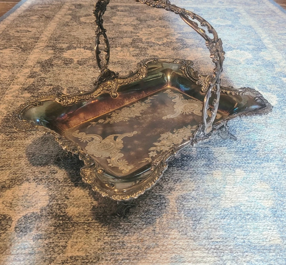 Antigua cesta con patas de placa de plata cuádruple meridiana Foto 2 de 4