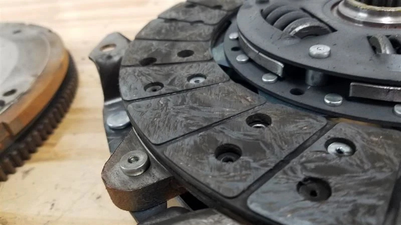 Jeep YJ TJ Wrangler 4.0 Flywheel and Clutch Pack Recent Install 91-04 26469 - Image 4 of 4