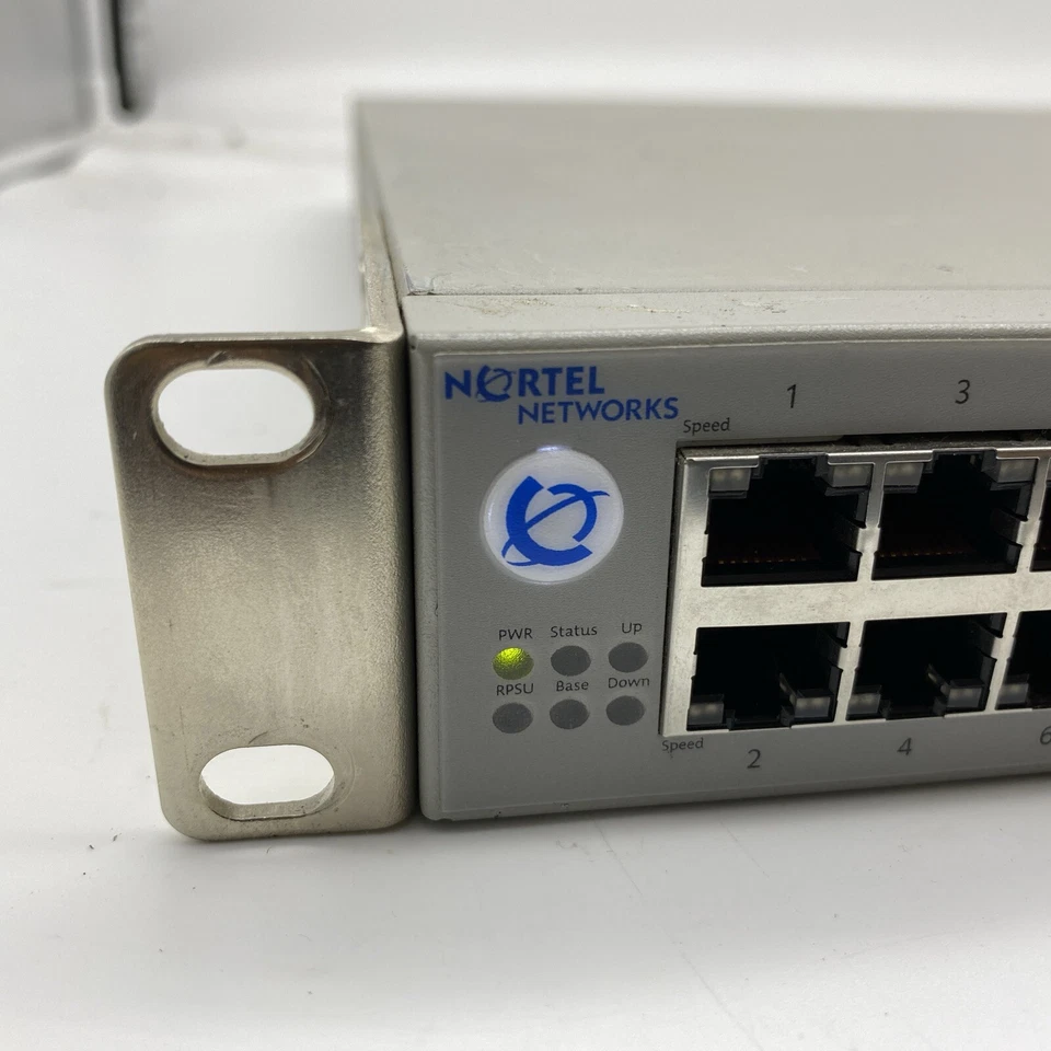 Nortel Networks BayStack 5520-48T-PWR 48 Port Gigabit PoE Ethernet Switch - Image 2 of 4