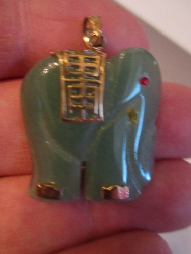 14K GOLD & GREEN JADE ELEPHANT PENDANT - RUBY EYE & CLASP IS STERLING SILVER