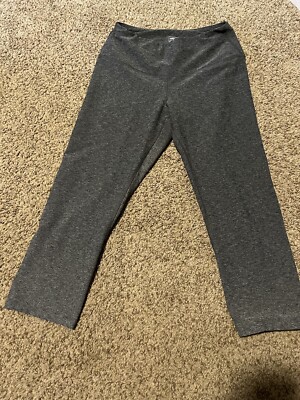 North Face Women s leggings Size Large- Workout gear- calf Length leggings
