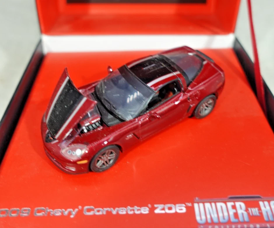 Greenlight Under The Hood 2009 Chevrolet Corvette Z06 Red 1/64 - Image 2 of 3