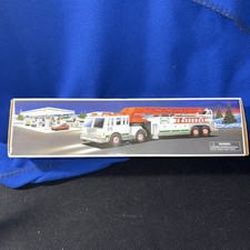 Hess Toy Fire Truck 2000 Collectible Original Box Lights  Sounds NICE 