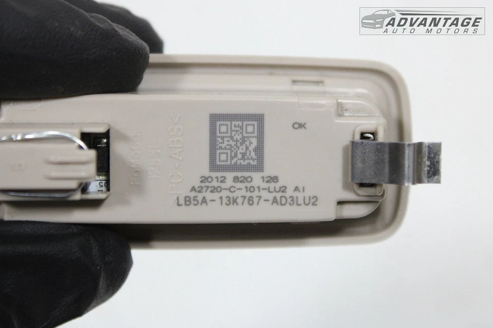 Ford Explorer 2020-2024 techo trasero derecho cúpula luz lectura mapa lámpara OEM Foto 4 de 4