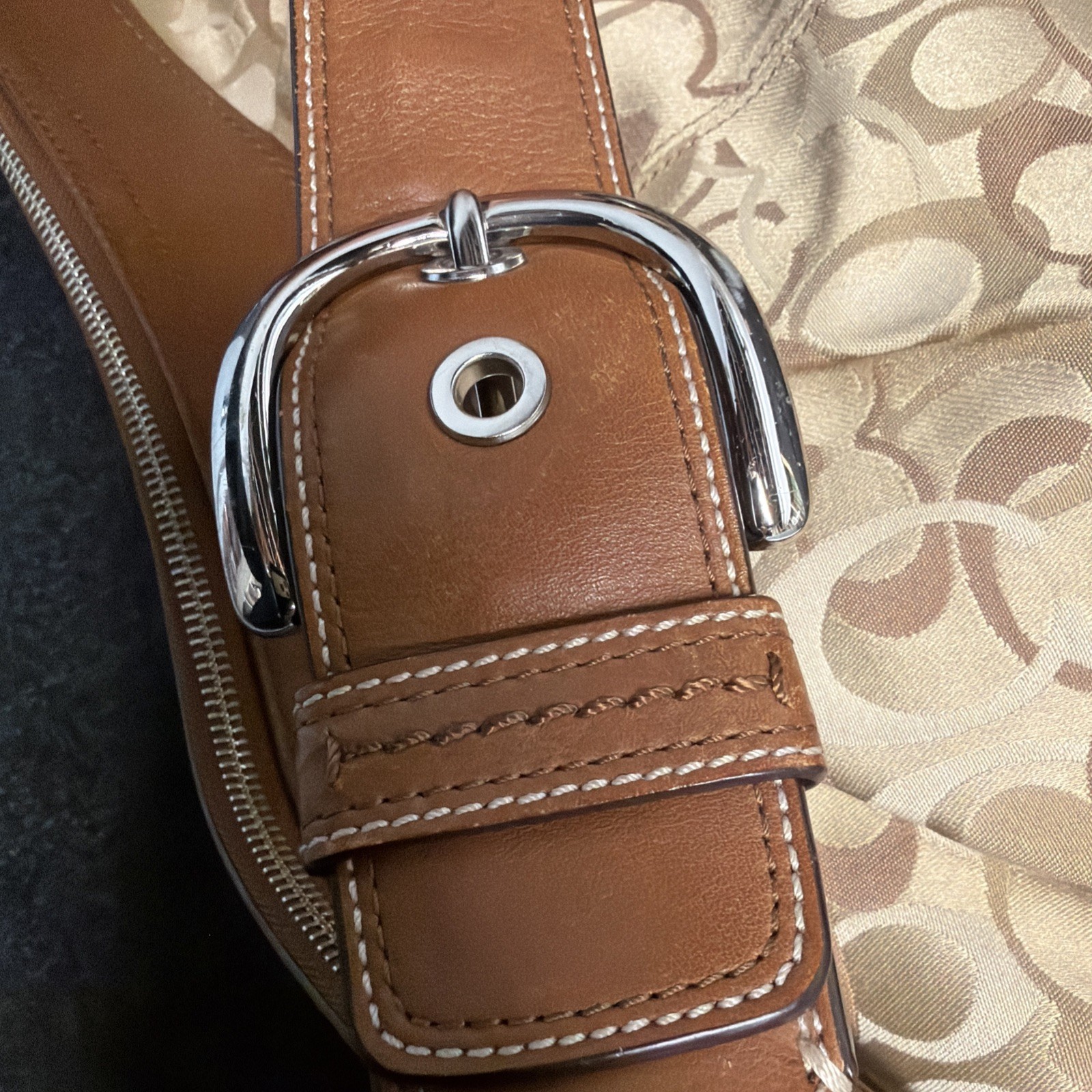 Vintage Y2K Coach F14491 Soho Pleated Leather Canvas Hobo Shoulder Bag Used