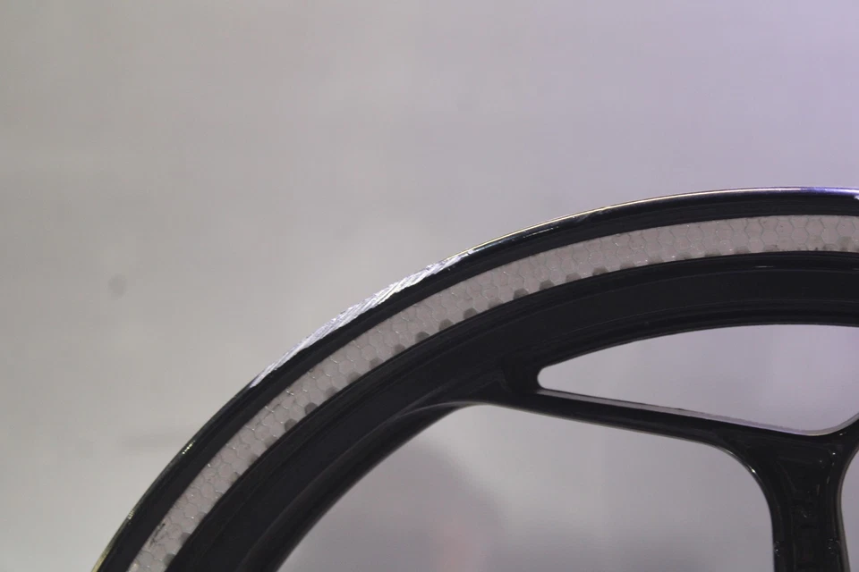 13-17 KAWASAKI NINJA 300 FRONT WHEEL RIM Straight - Image 2 of 4