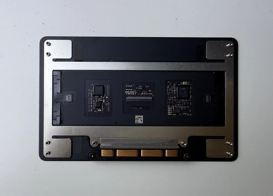 Genuíno Apple MacBook Pro A3112 14" 2024 Trackpad Touchpad Preto - Imagem 2 de 3